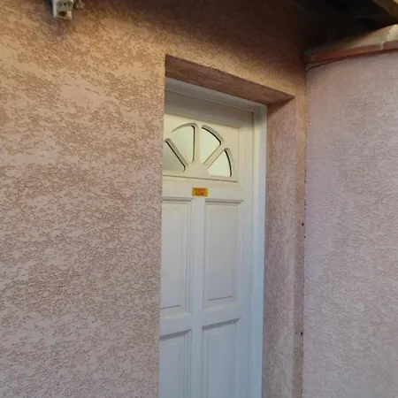 Les 2 Dauphins Quarto em Acomodações Particulares