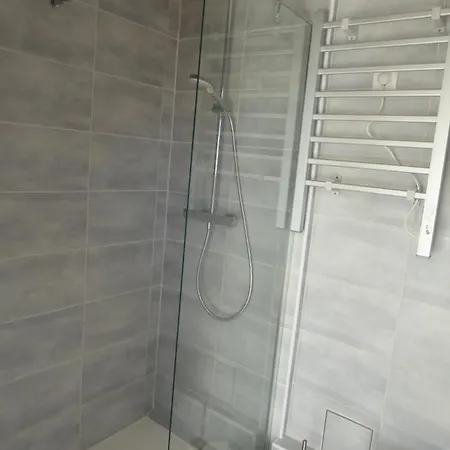 Les 2 Dauphins Quarto em Acomodações Particulares