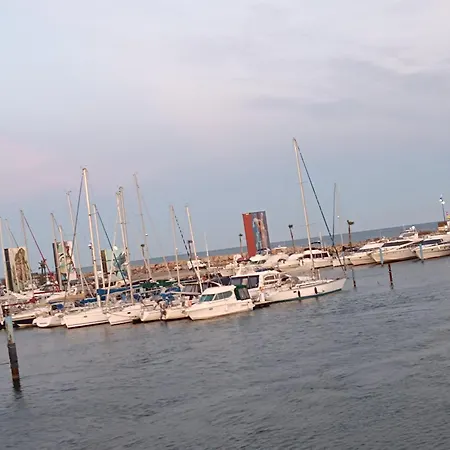 Les 2 Dauphins * Le Barcarès