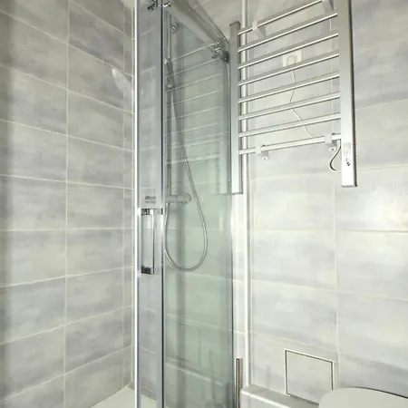 Les 2 Dauphins בית אירוח