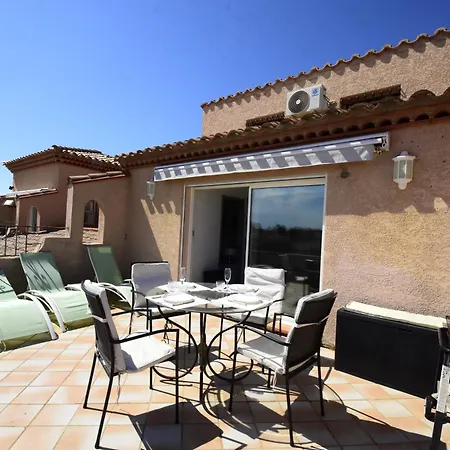 Les 2 Dauphins בית אירוח