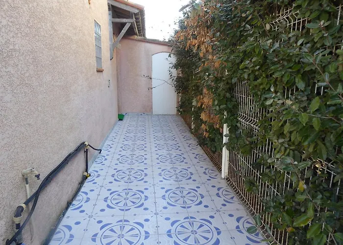 Les 2 Dauphins * Ле Баркарес