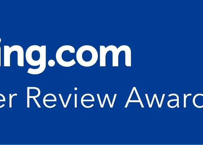 Проживание в семье Les 2 Dauphins *